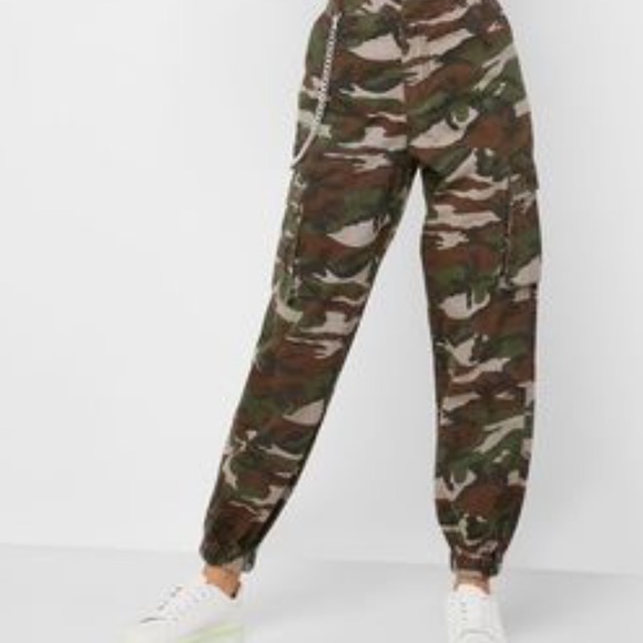 Forever 21 High Waist Camo Cargo Pants - Picture 8 of 11